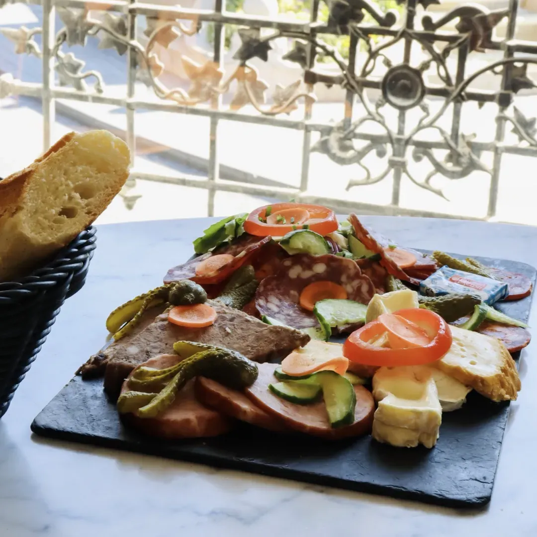 plateau de charcuterie